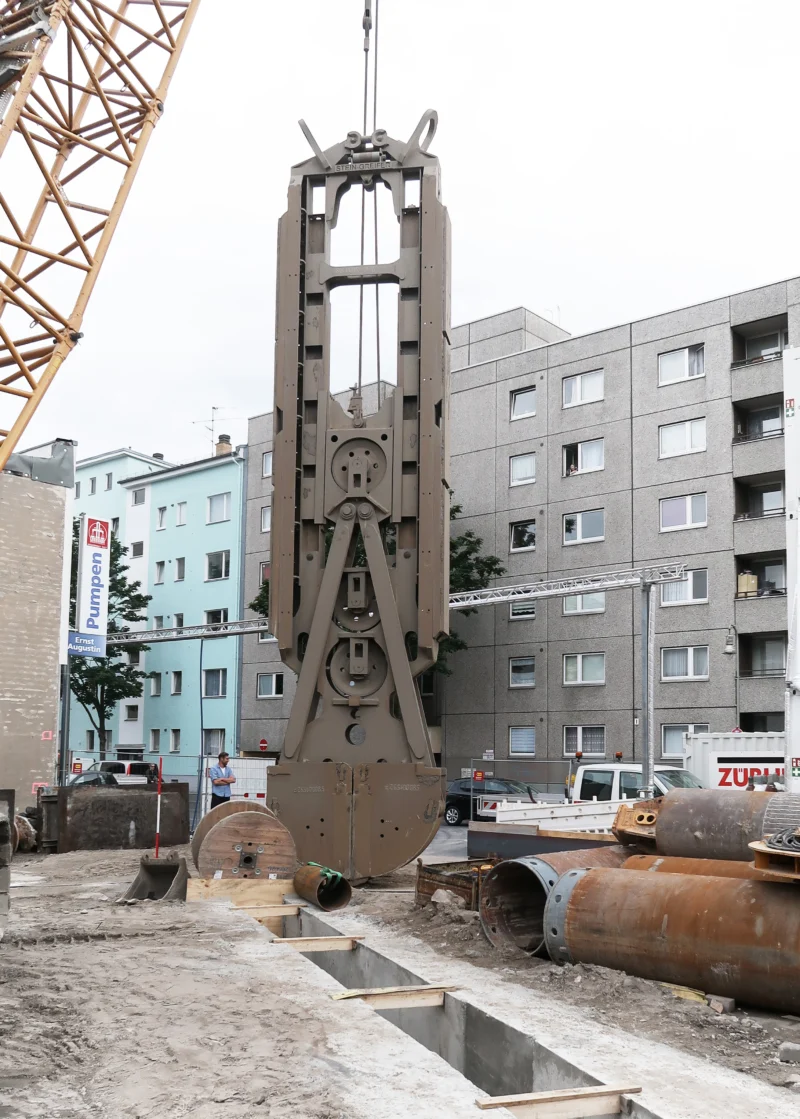 PRJ R16 Baustelle Schlitzgreifer